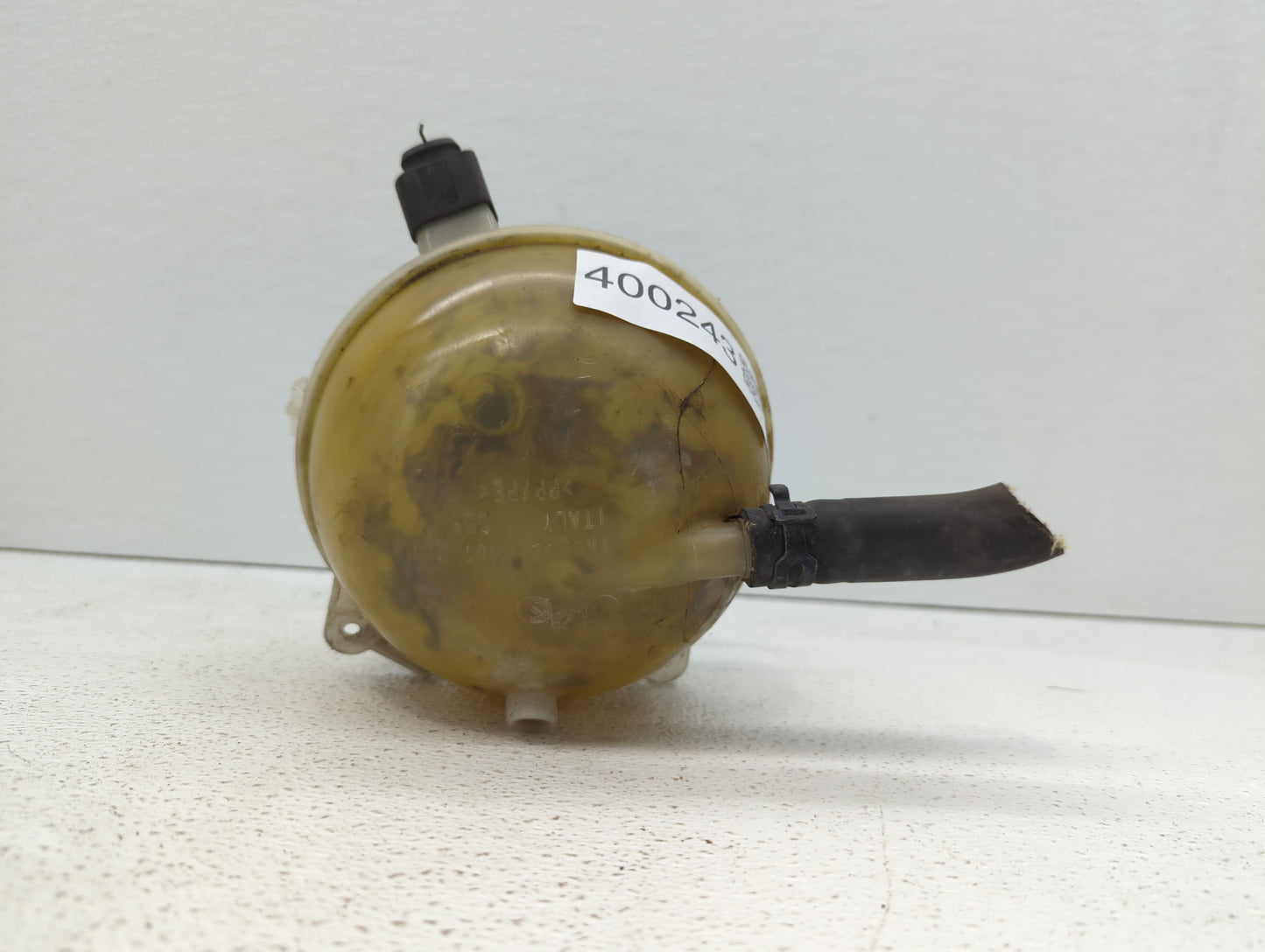 2006 Volkswagen Rabbit Radiator Coolant Overflow Expansion Tank Bottle - Oemusedautoparts1.com
