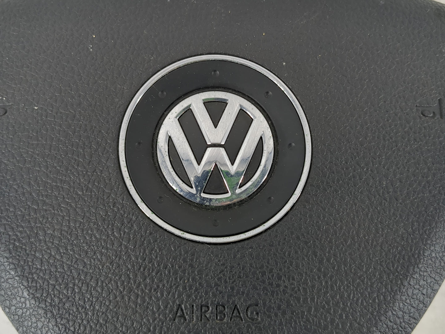 2009-2010 Volkswagen Routan Air Bag Driver Left Steering Wheel Mounted P/N:TLKL9 4878600, 9R554627 Fits Fits 2009 2010 OEM U