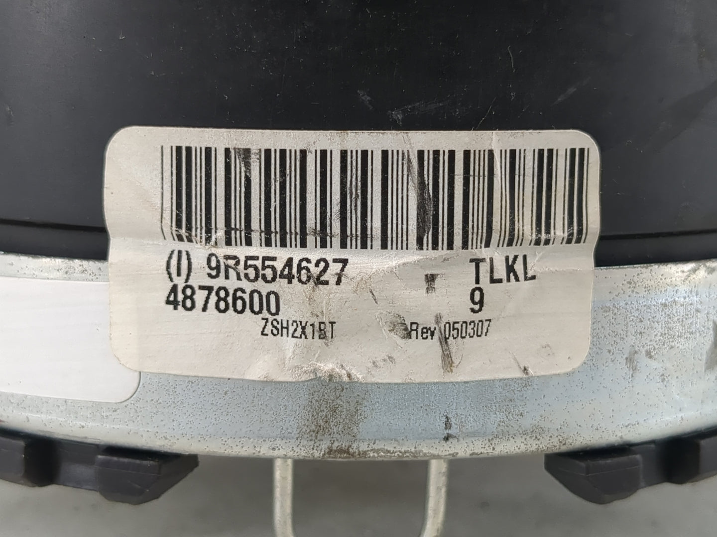 2009-2010 Volkswagen Routan Air Bag Driver Left Steering Wheel Mounted P/N:TLKL9 4878600, 9R554627 Fits Fits 2009 2010 OEM U