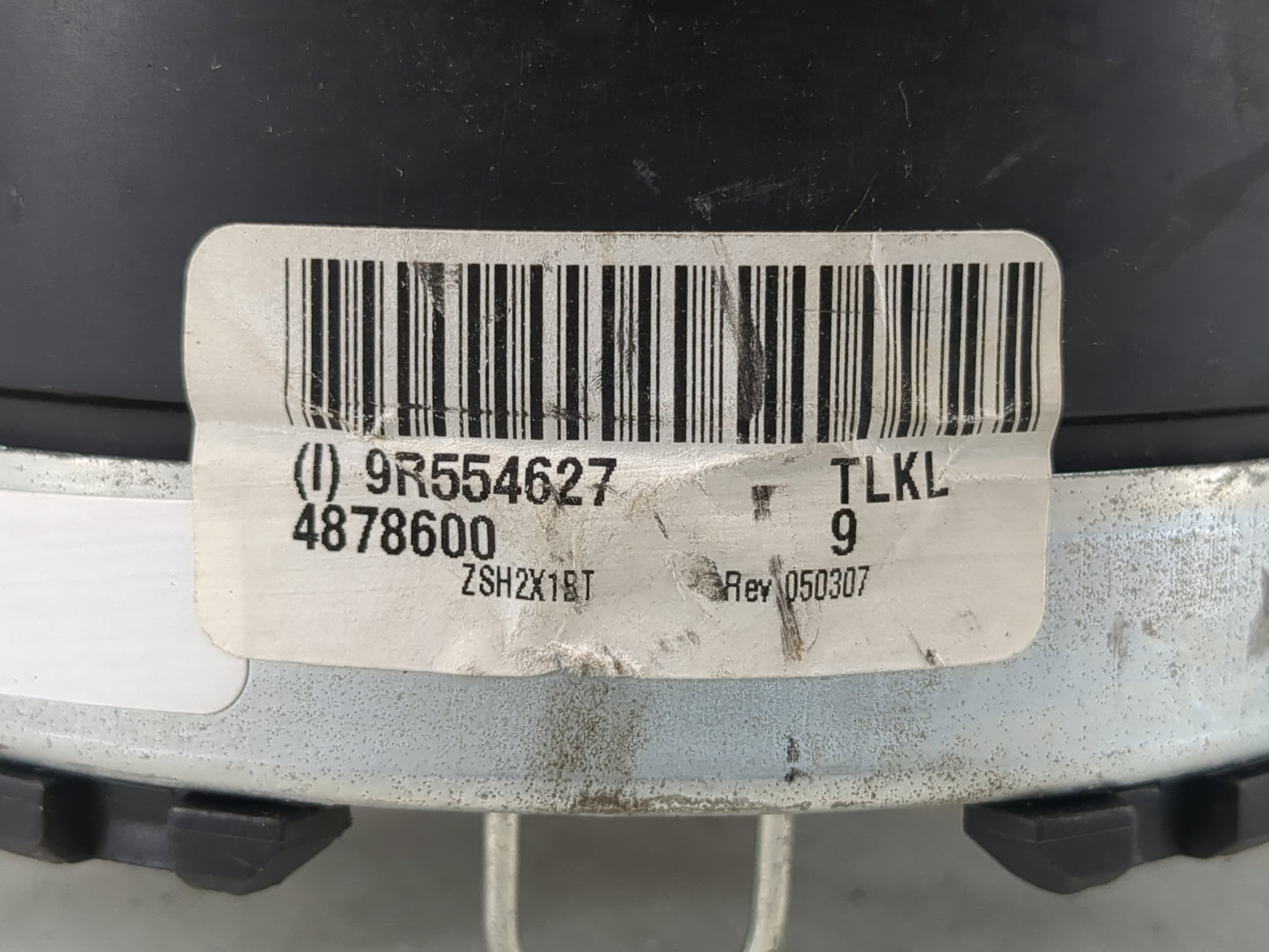 2009-2010 Volkswagen Routan Air Bag Driver Left Steering Wheel Mounted P/N:TLKL9 4878600, 9R554627 Fits Fits 2009 2010 OEM U