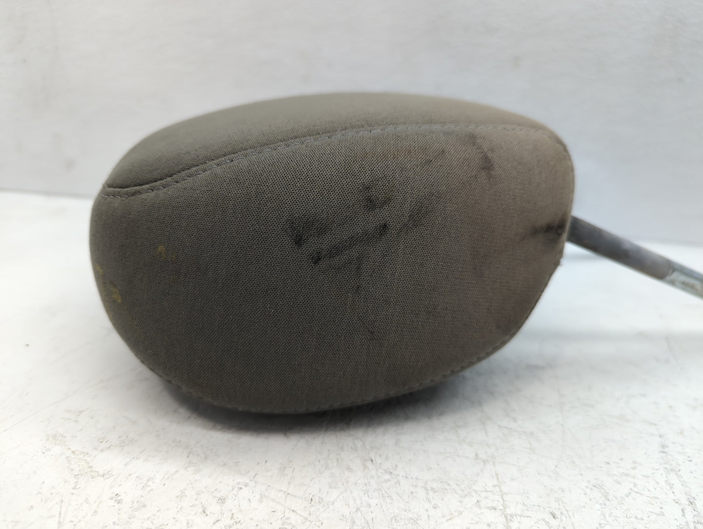 2009 Volkswagen Routan Headrest Head Rest Front Driver Passenger Seat Fits OEM Used Auto Parts - Oemusedautoparts1.com