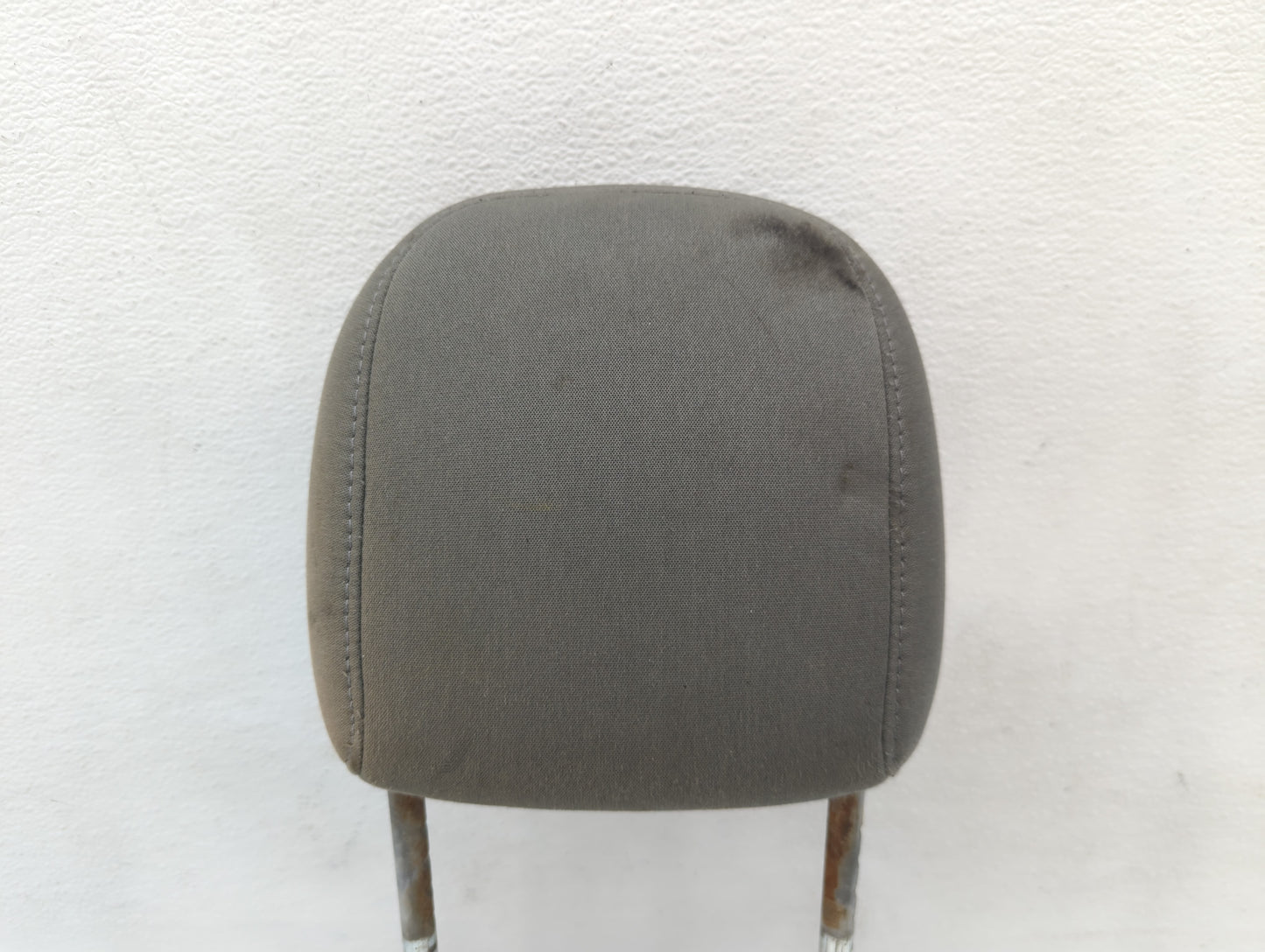 2009 Volkswagen Routan Headrest Head Rest Front Driver Passenger Seat Fits OEM Used Auto Parts - Oemusedautoparts1.com