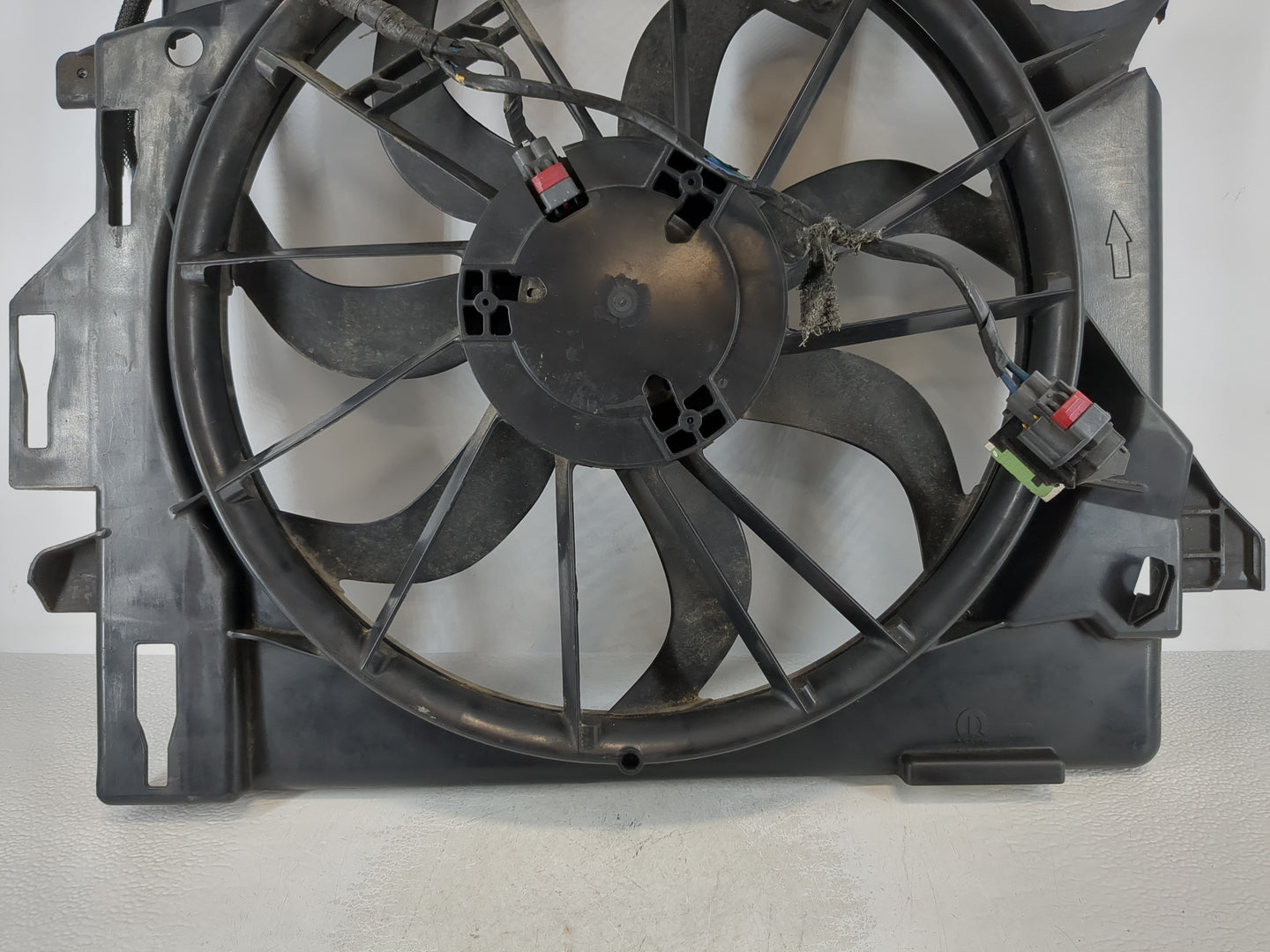 2009-2010 Volkswagen Routan Electric Radiator Cooling Fan Motor Assembly - Oemusedautoparts1.com