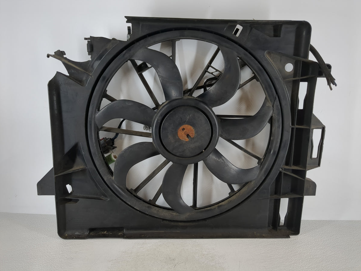 2009-2010 Volkswagen Routan Electric Radiator Cooling Fan Motor Assembly - Oemusedautoparts1.com
