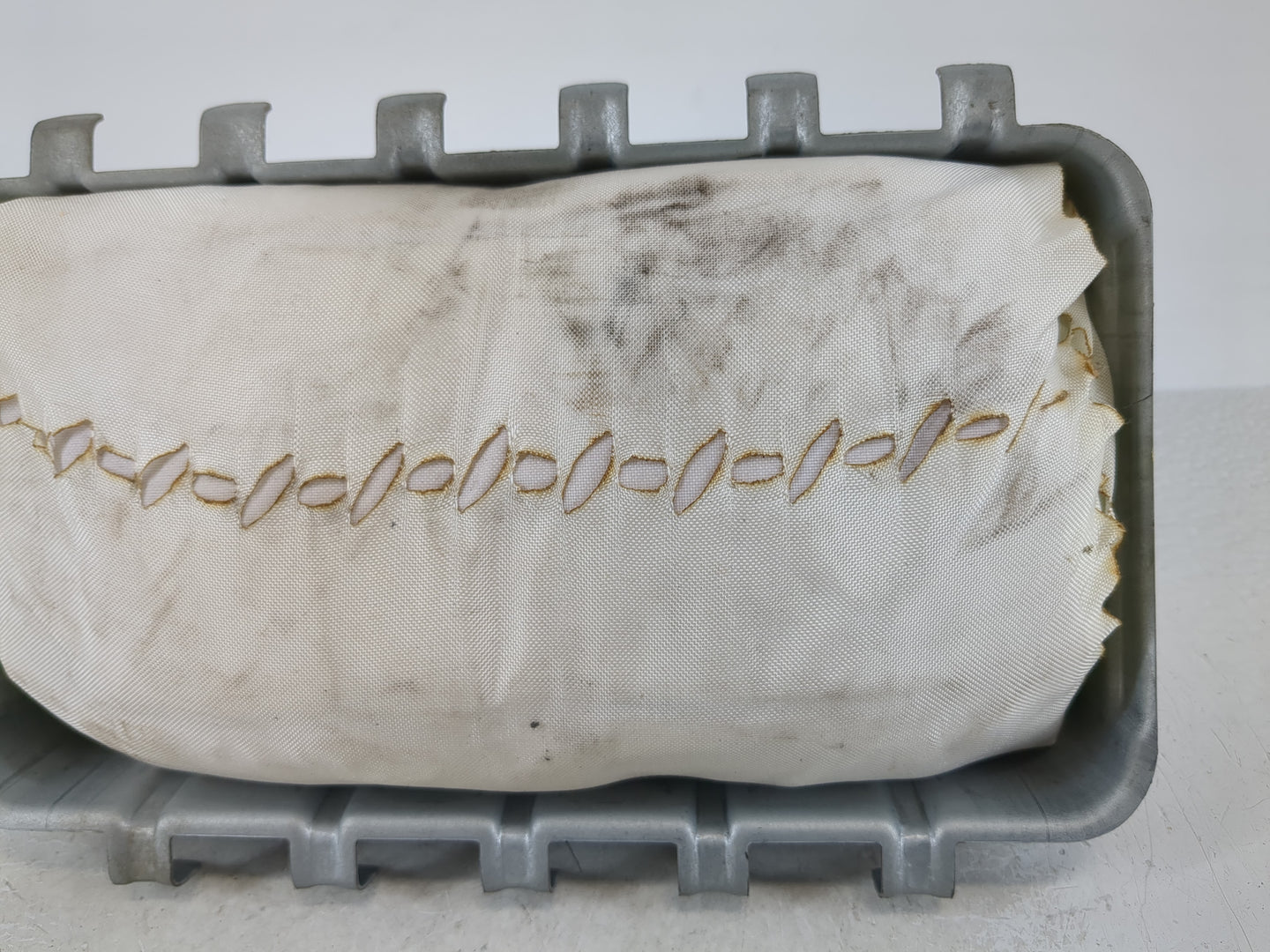 2009-2011 Volkswagen Routan Air Bag Passenger Right Dashboard OEM P/N:P05108904AC Fits Fits 2009 2010 2011 OEM Used Auto Par