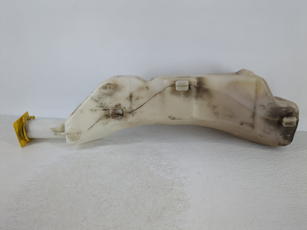2009 Volkswagen Routan Radiator Coolant Overflow Expansion Tank Bottle 1064098 - Oemusedautoparts1.com