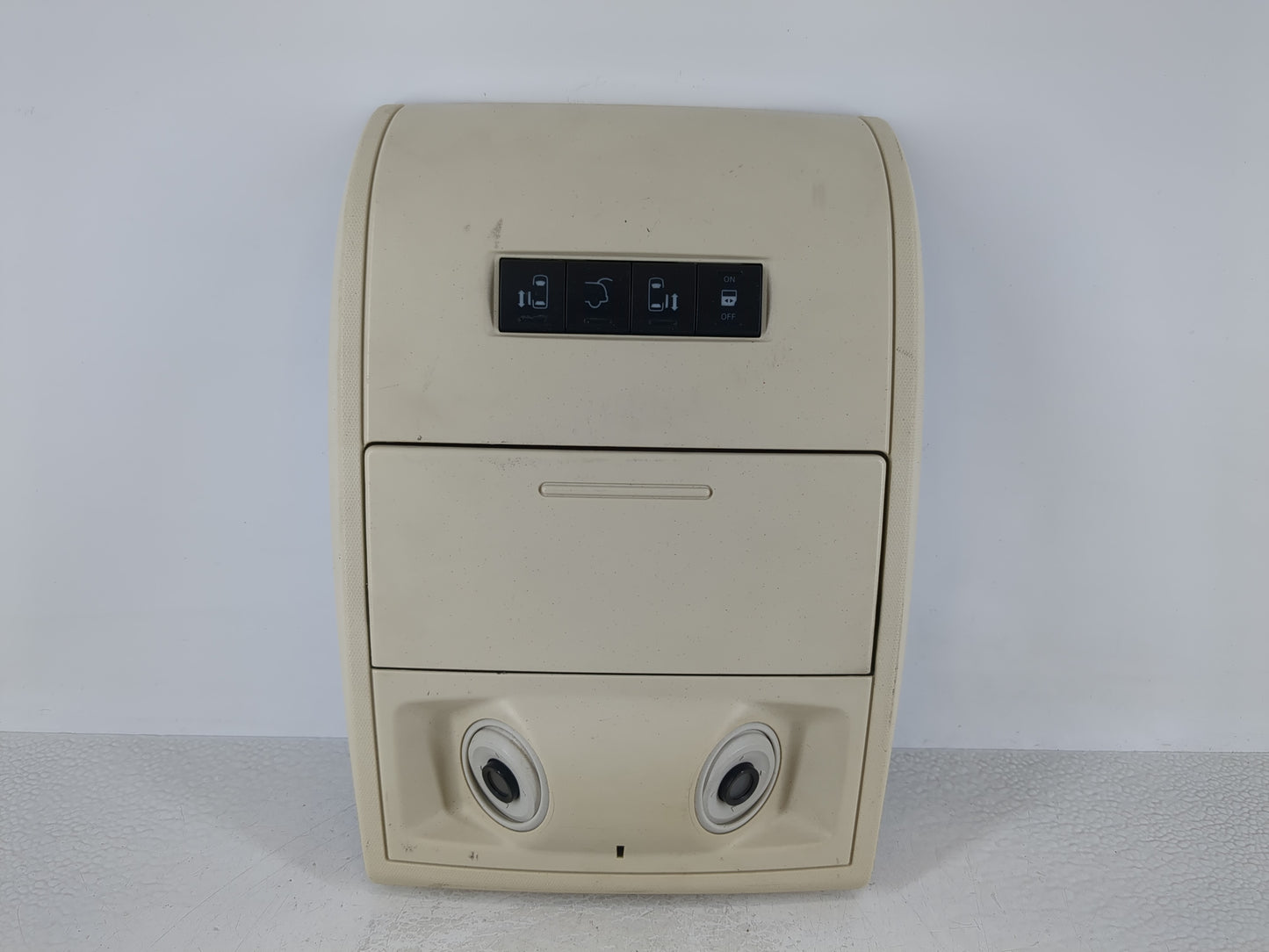 2009-2014 Volkswagen Routan Overhead Roof Console Interior Dome Light - Oemusedautoparts1.com