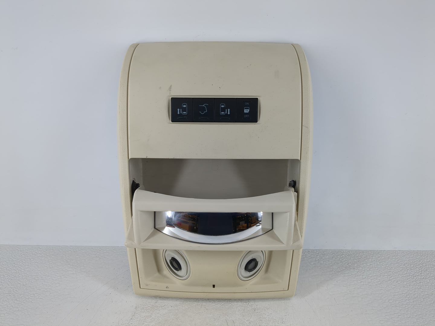 2009-2014 Volkswagen Routan Overhead Roof Console Interior Dome Light - Oemusedautoparts1.com