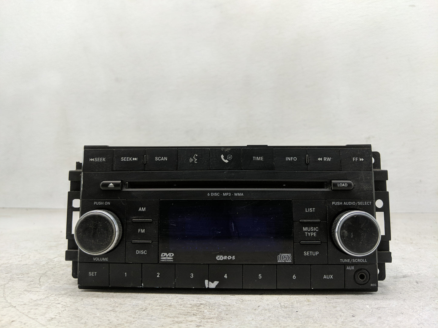 2009-2011 Volkswagen Routan Radio AM FM Cd Player Receiver Replacement P/N:05064931AC Fits Fits 2009 2010 2011 OEM Used Auto