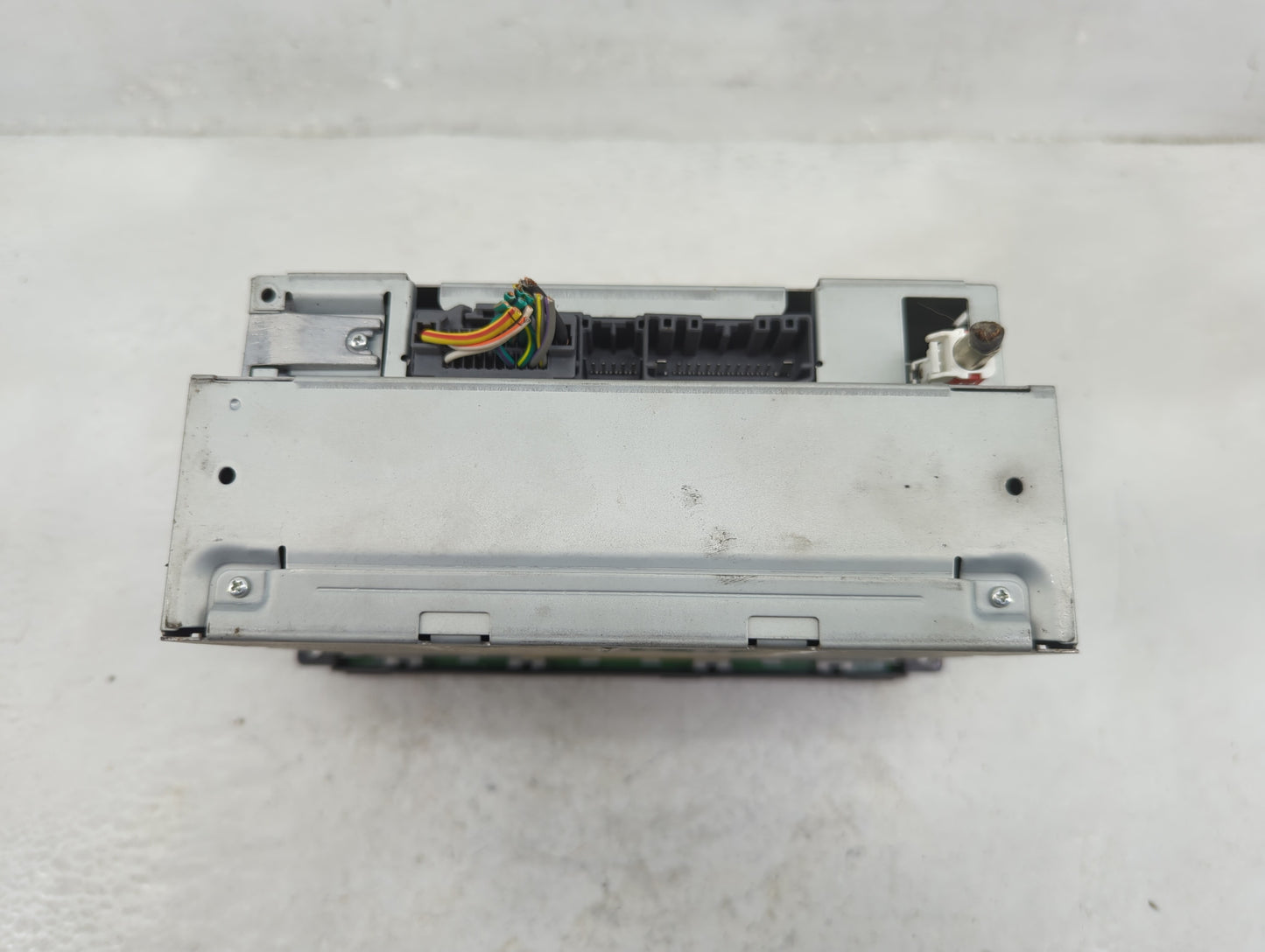 2009-2011 Volkswagen Routan Radio AM FM Cd Player Receiver Replacement P/N:05064931AD Fits Fits 2009 2010 2011 OEM Used Auto