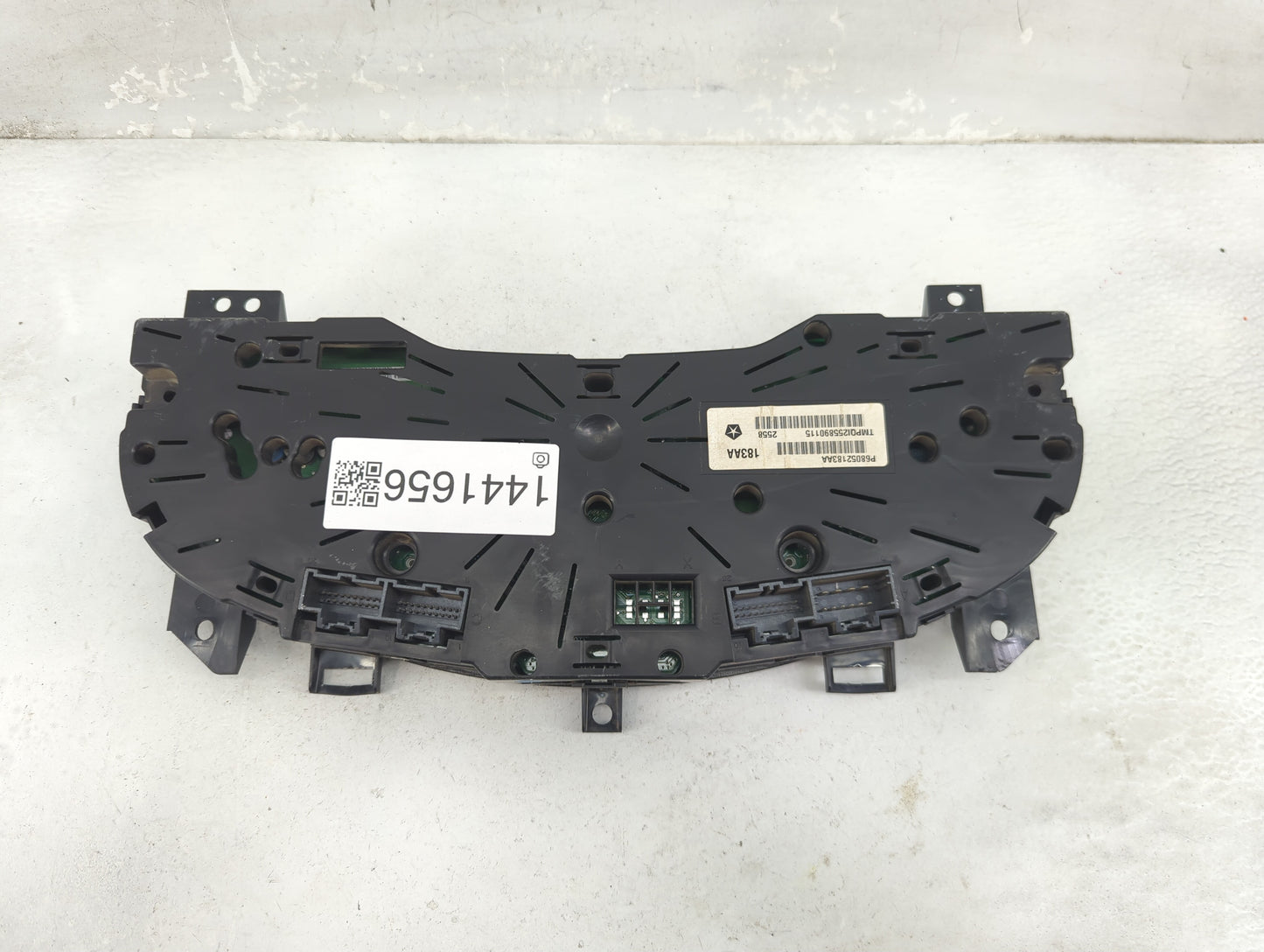 2009 Volkswagen Routan Instrument Cluster Speedometer Gauges P/N:P68052183AA 68052183AA Fits OEM Used Auto Parts - Oemusedau