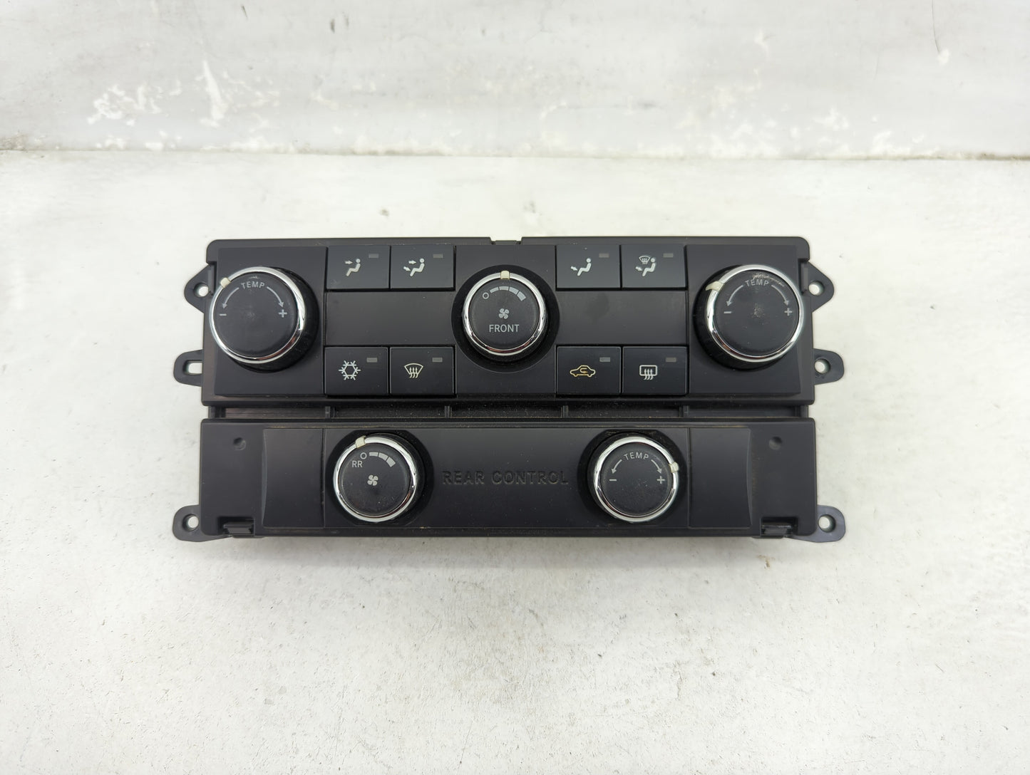 2009-2011 Volkswagen Routan Climate Control Module Temperature AC/Heater Replacement P/N:P55111863AD Fits Fits 2009 2010 201