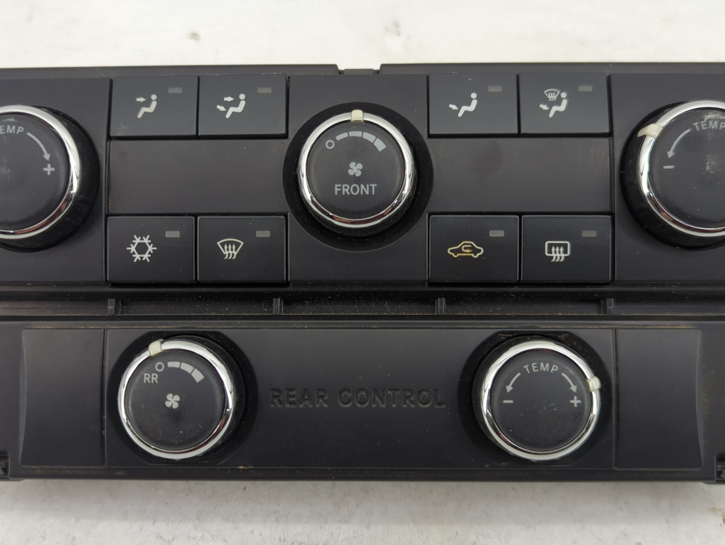 2009-2011 Volkswagen Routan Climate Control Module Temperature AC/Heater Replacement P/N:P55111863AD Fits Fits 2009 2010 201