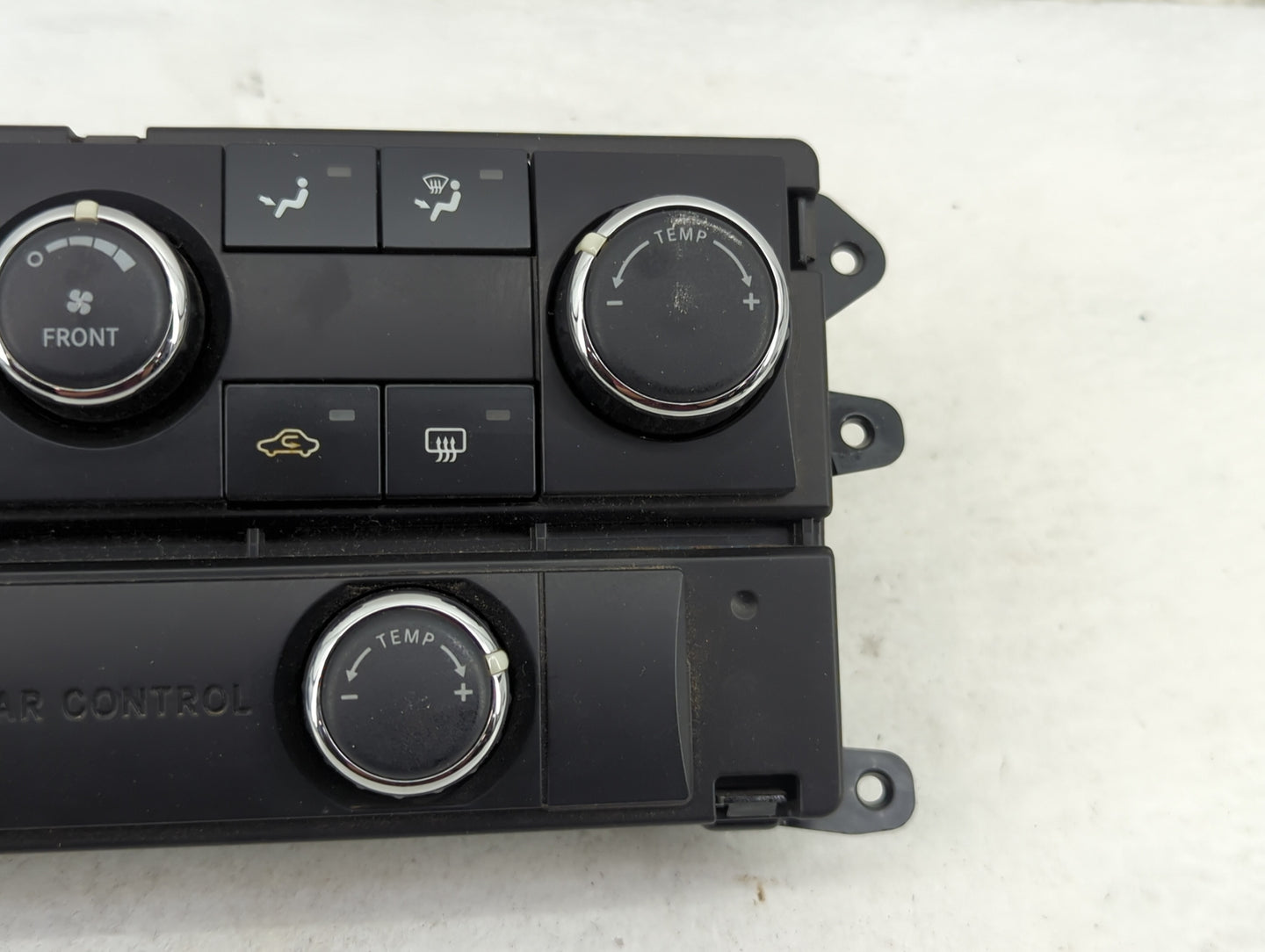 2009-2011 Volkswagen Routan Climate Control Module Temperature AC/Heater Replacement P/N:P55111863AD Fits Fits 2009 2010 201