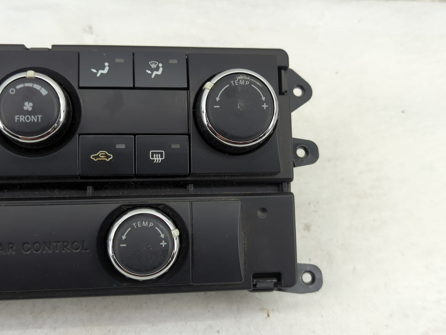 2009-2011 Volkswagen Routan Climate Control Module Temperature AC/Heater Replacement P/N:P55111863AD Fits Fits 2009 2010 201