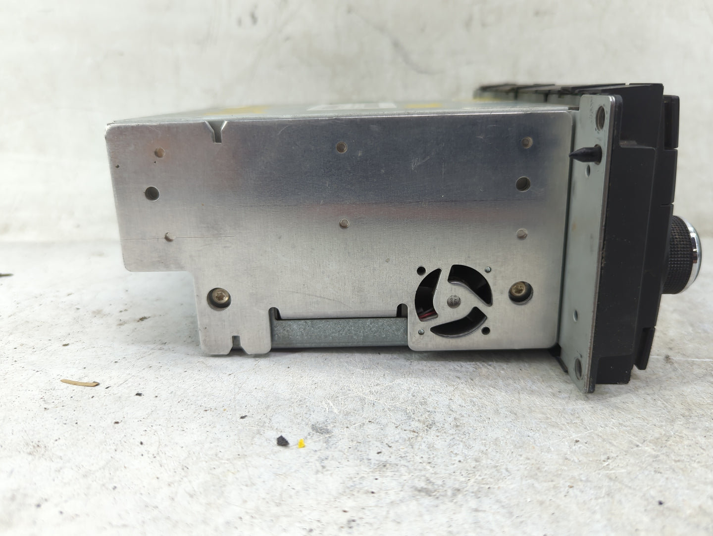 2009-2011 Volkswagen Routan Radio AM FM Cd Player Receiver Replacement P/N:SPNA2C53241280 05064931AG Fits Fits 2009 2010 201