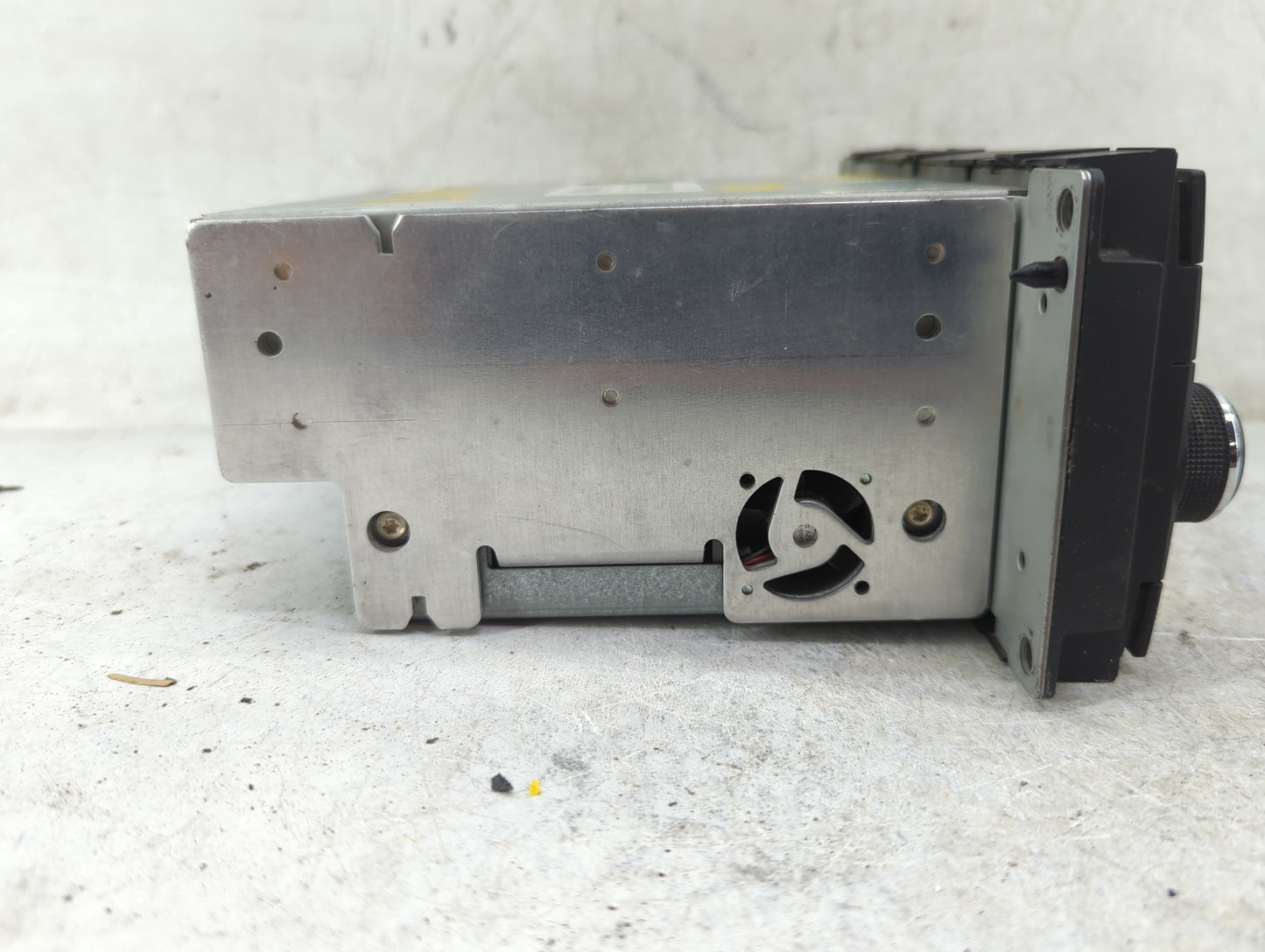 2009-2011 Volkswagen Routan Radio AM FM Cd Player Receiver Replacement P/N:SPNA2C53241280 05064931AG Fits Fits 2009 2010 201