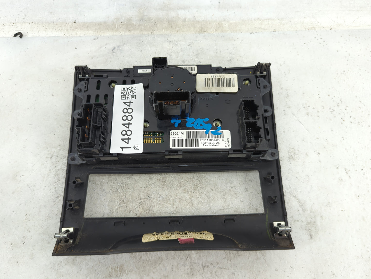 2009-2011 Volkswagen Routan Climate Control Module Temperature AC/Heater Replacement P/N:P55111869AD 58024M Fits OEM Used Au