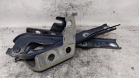 2009 Volkswagen Tiguan Passenger Hood Hinge - Oemusedautoparts1.com