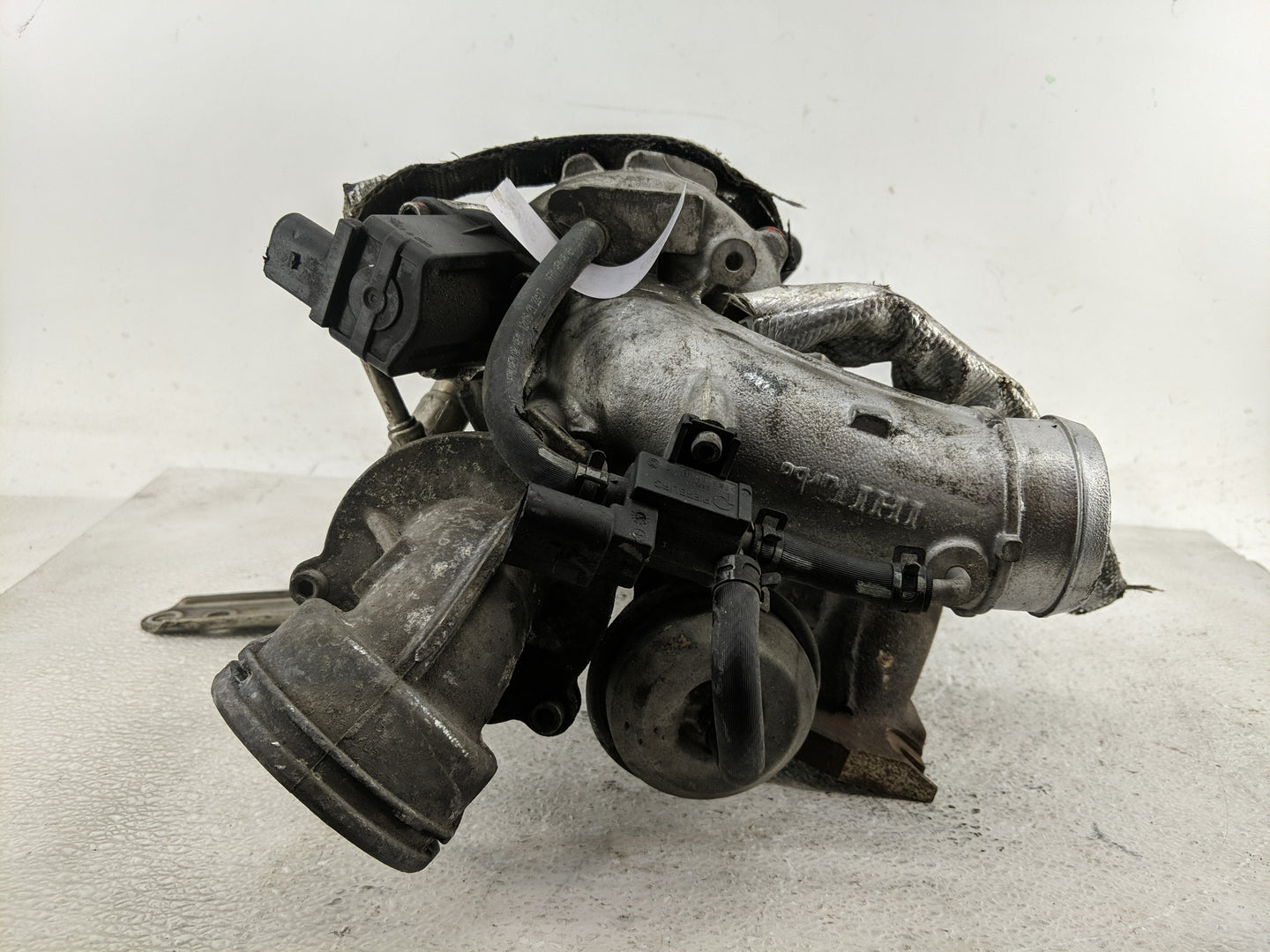 2009 Volkswagen Tiguan Turbocharger Exhaust Manifold With Turbo Charger - Oemusedautoparts1.com