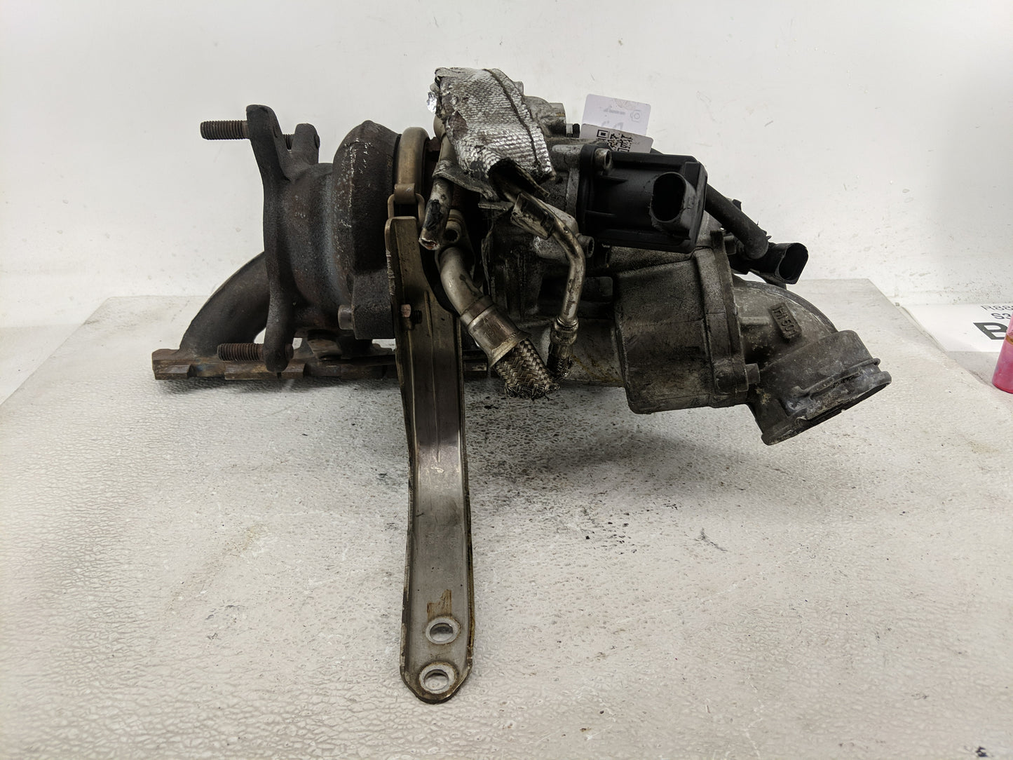 2009 Volkswagen Tiguan Turbocharger Exhaust Manifold With Turbo Charger - Oemusedautoparts1.com
