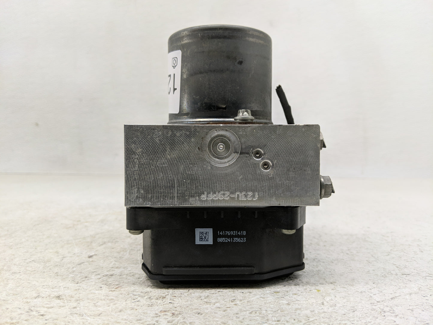 2009 Volkswagen Tiguan ABS Pump Control Module Replacement P/N:16131916N 5N0 614 517 L Fits OEM Used Auto Parts - Oemusedaut