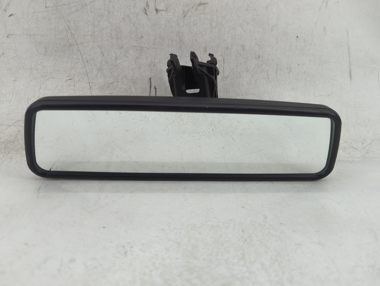 2009-2018 Volkswagen Tiguan Interior Rear View Mirror Replacement OEM P/N:e1021065 Fits OEM Used Auto Parts - Oemusedautopar