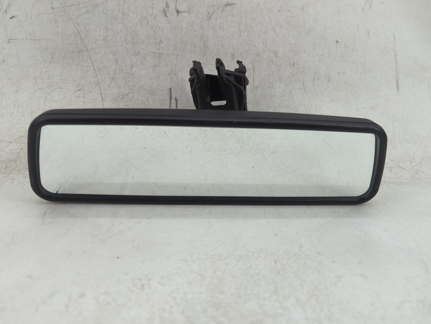 2009-2018 Volkswagen Tiguan Interior Rear View Mirror Replacement OEM P/N:e1021065 Fits OEM Used Auto Parts - Oemusedautopar