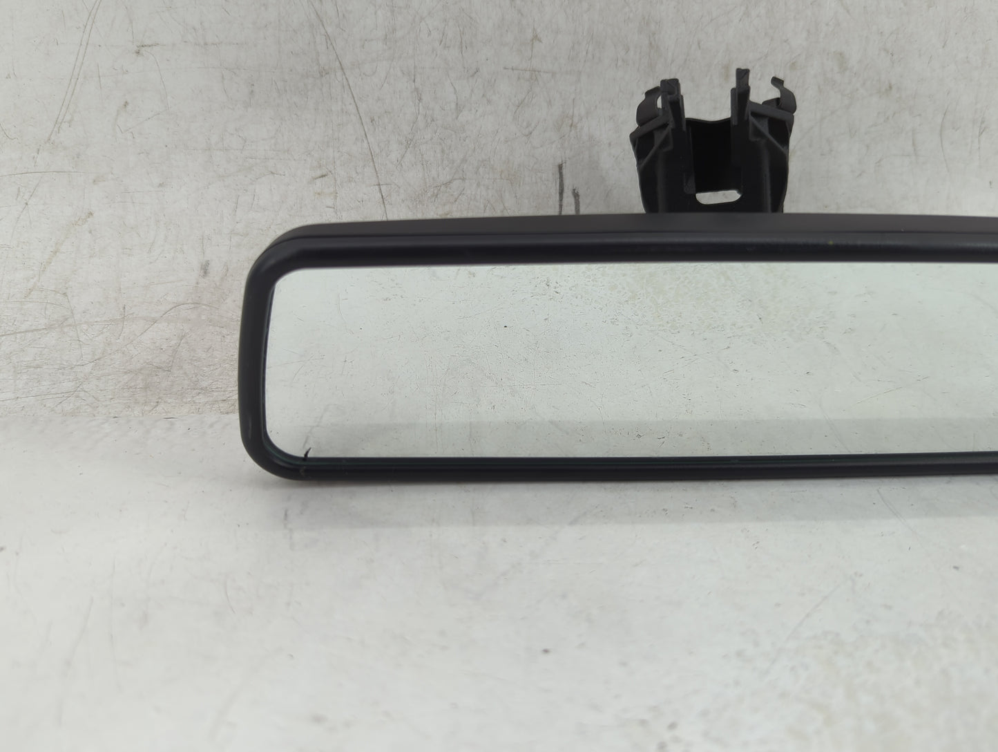 2009-2018 Volkswagen Tiguan Interior Rear View Mirror Replacement OEM P/N:e1021065 Fits OEM Used Auto Parts - Oemusedautopar