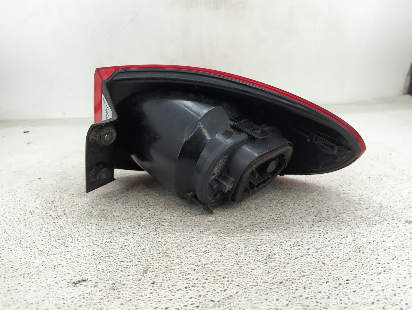 2009-2011 Volkswagen Tiguan Tail Light Assembly Driver Left OEM Fits Fits 2009 2010 2011 OEM Used Auto Parts - Oemusedautopa