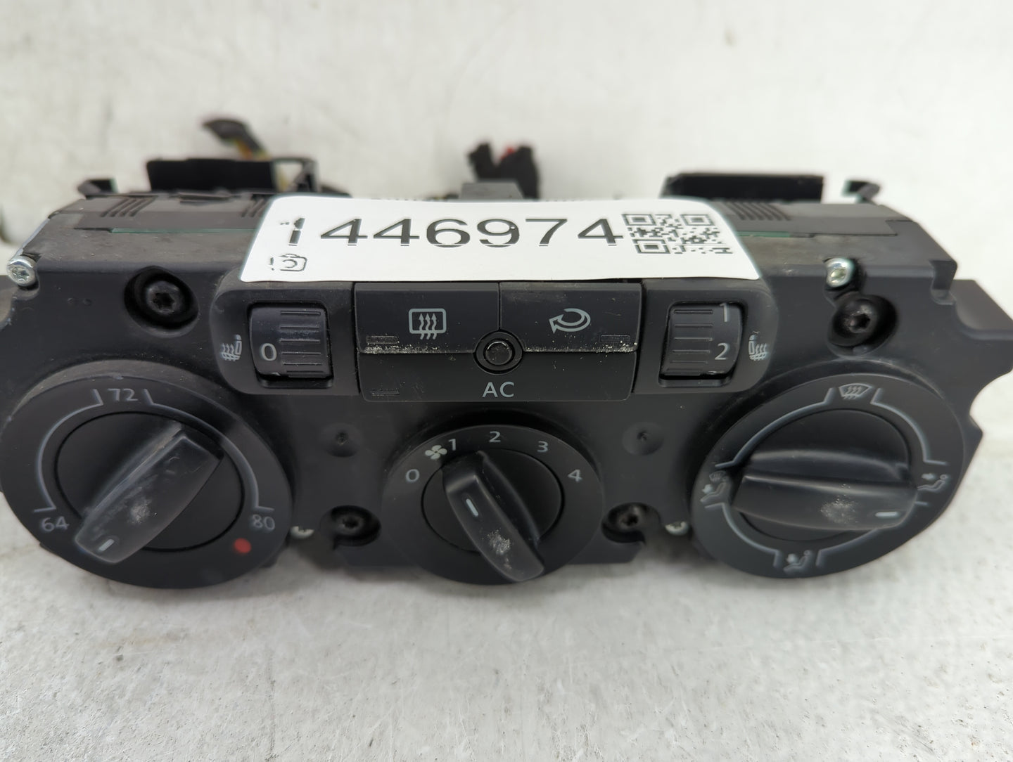 2009 Volkswagen Tiguan Climate Control Module Temperature AC/Heater Replacement P/N:742153 Fits Fits 2005 2006 2007 2008 201