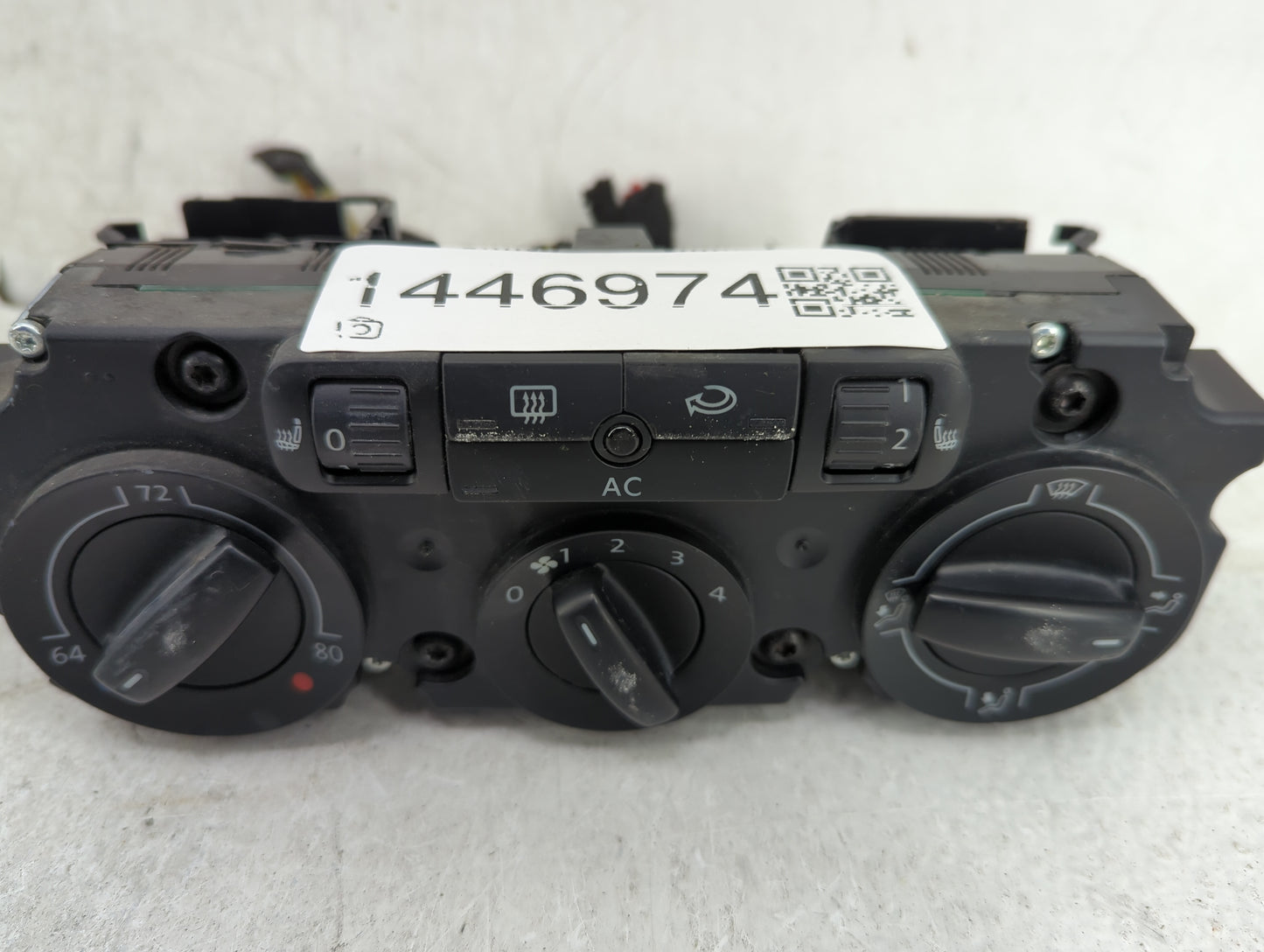 2009 Volkswagen Tiguan Climate Control Module Temperature AC/Heater Replacement P/N:742153 Fits Fits 2005 2006 2007 2008 201