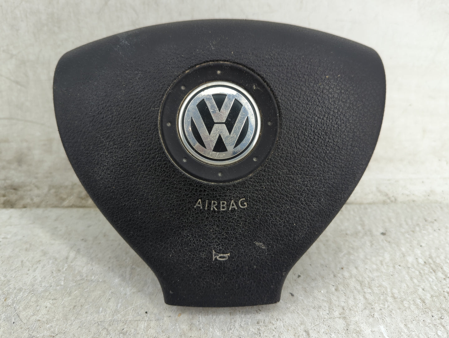 Volkswagen Tiguan Air Bag Driver Left Steering Wheel Mounted - Oemusedautoparts1.com