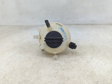 2009 Volkswagen Tiguan Radiator Coolant Overflow Expansion Tank Bottle 1460028 - Oemusedautoparts1.com