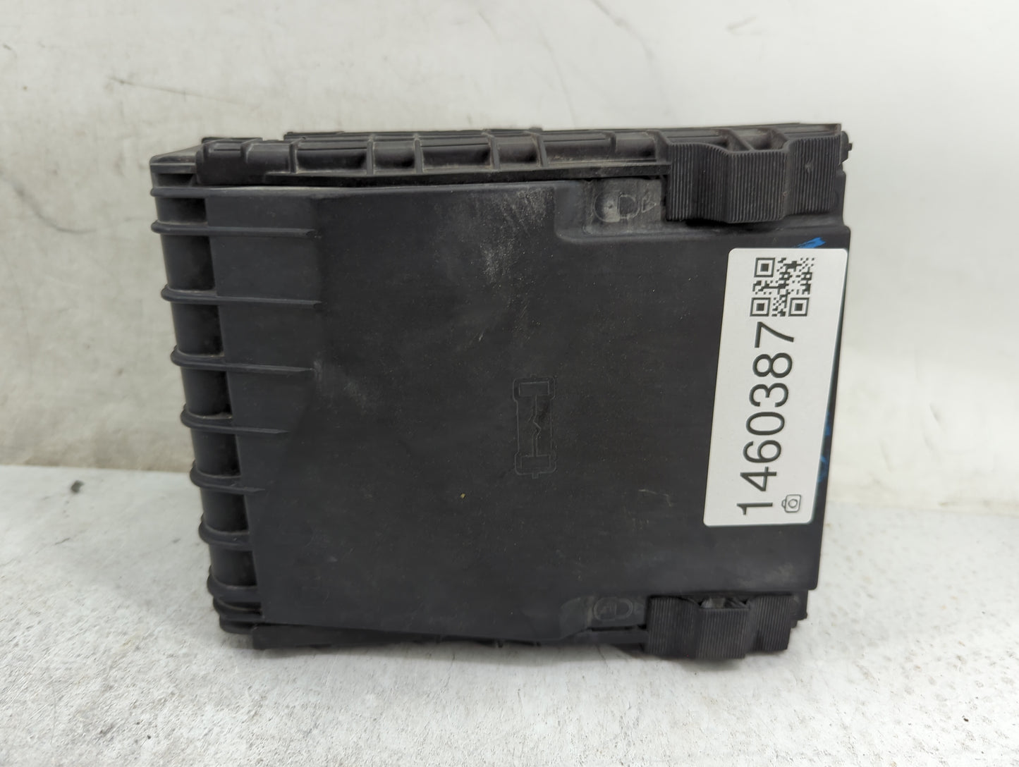 2009-2011 Volkswagen Tiguan Fusebox Fuse Box Panel Relay Module Fits Fits 2007 2008 2009 2010 2011 2012 2013 2014 2015 2016 
