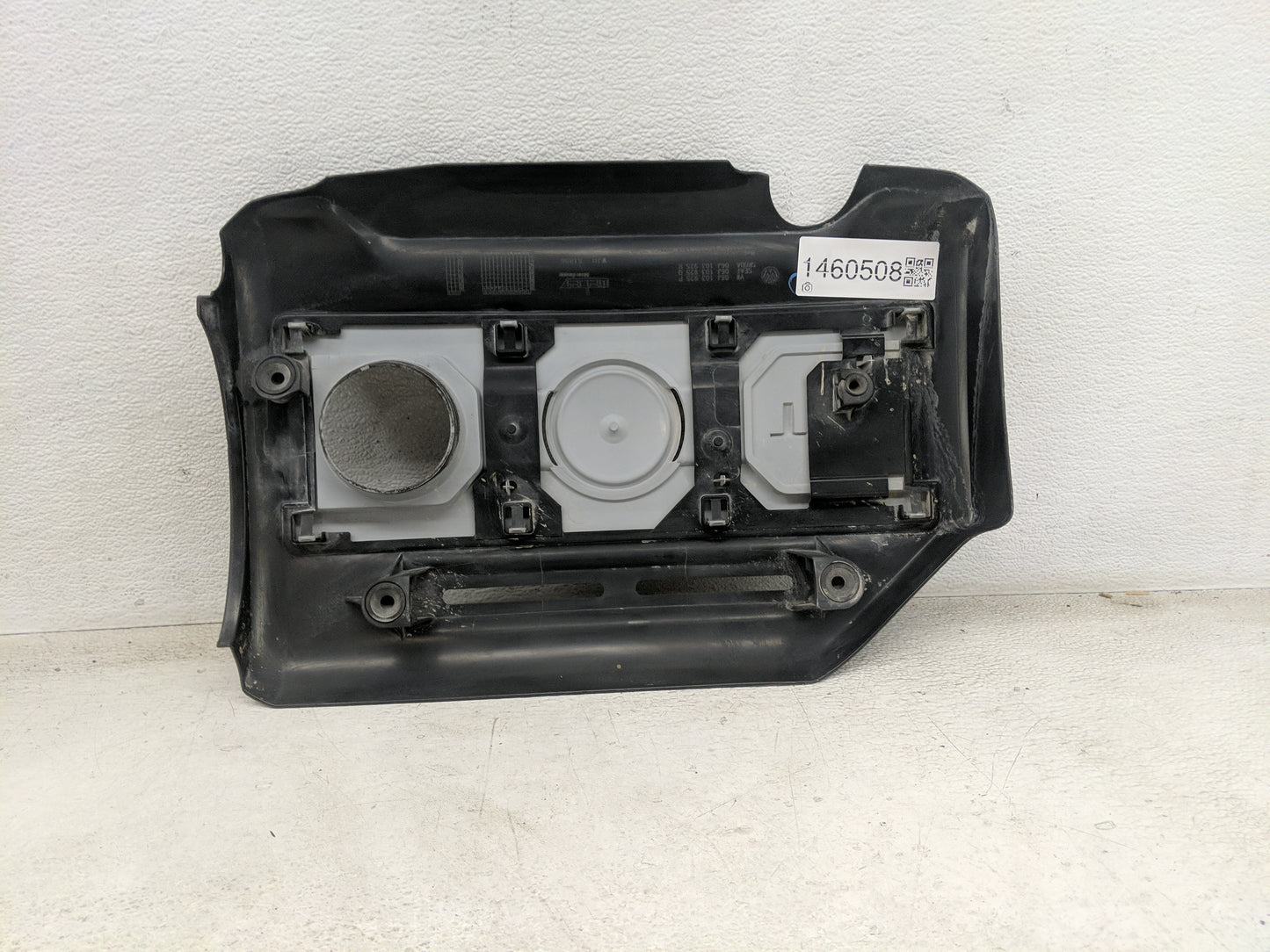 2009 Volkswagen Tiguan Engine Cover Black - Oemusedautoparts1.com