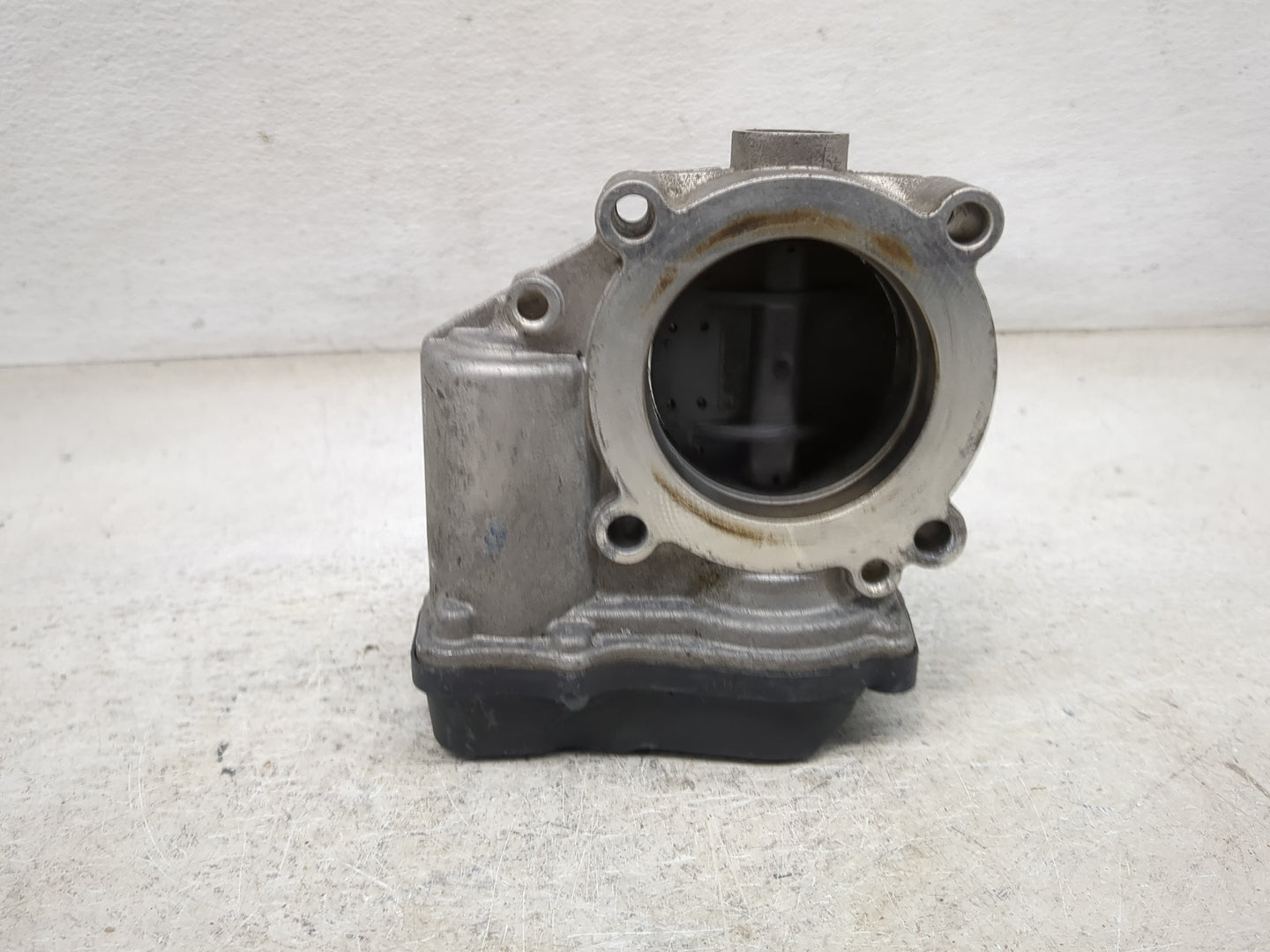 2009-2018 Volkswagen Tiguan Throttle Body P/N:A2C53302056 06F 133 062 J Fits OEM Used Auto Parts - Oemusedautoparts1.com