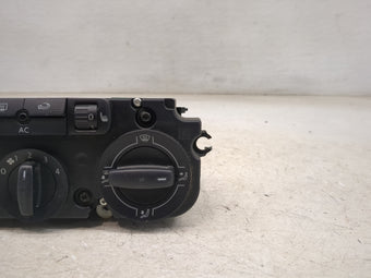 compare product 2009 Volkswagen Tiguan Climate Control Module Temperature AC/Heater Replacement P/N:5M1820045A 5HB00932701 Fits OEM Used Auto Parts
