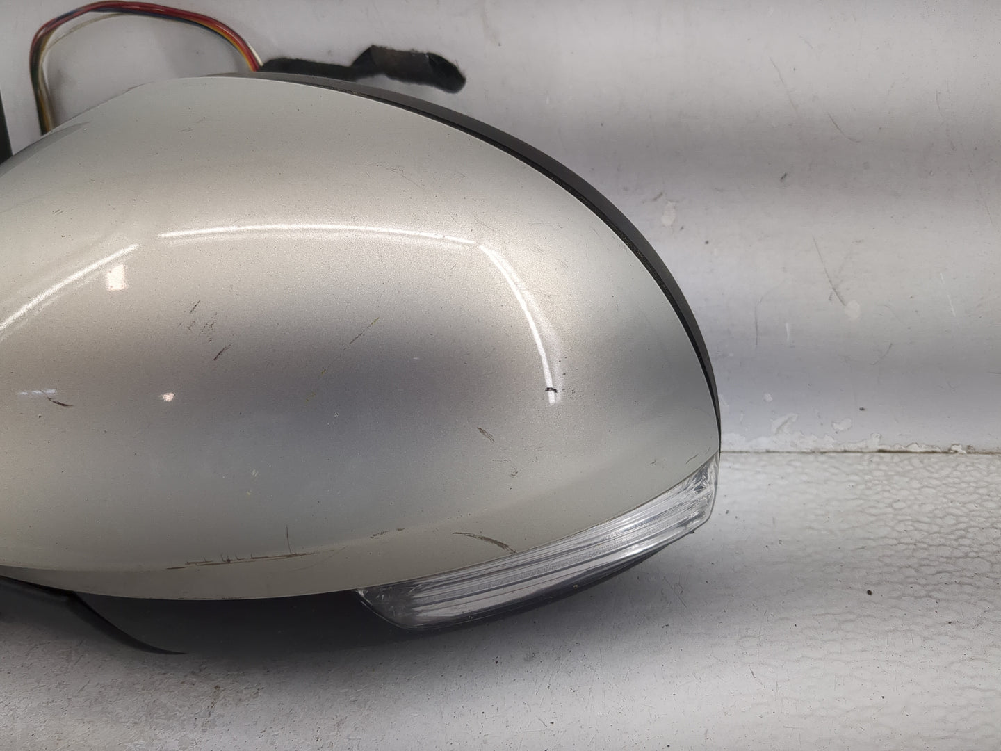 2009-2017 Volkswagen Tiguan Driver Side View Mirror - Left Door Mirror OEM Used - Oemusedautoparts1.com