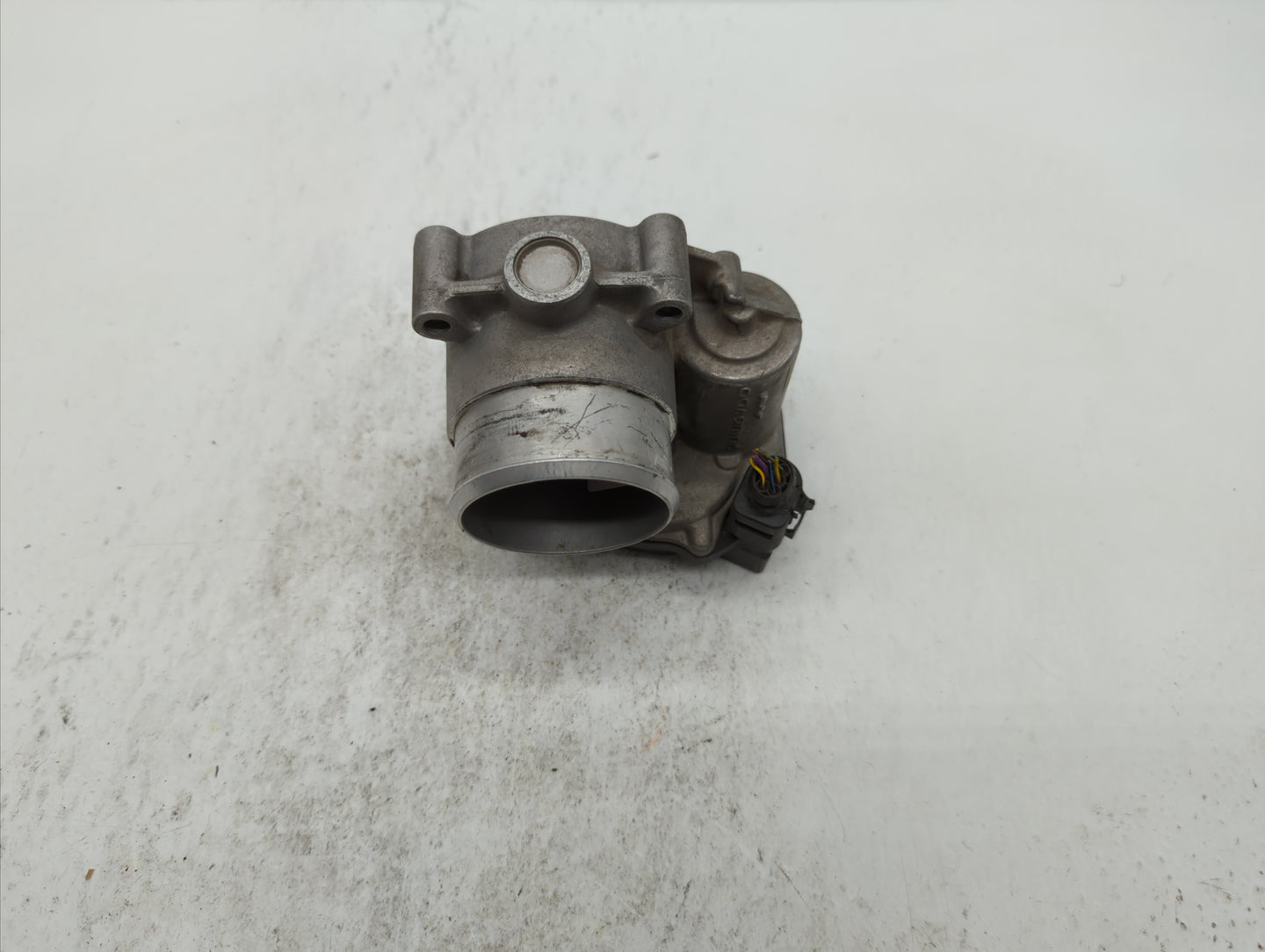 2009-2018 Volkswagen Tiguan Throttle Body P/N:06F 133 062 J Fits OEM Used Auto Parts - Oemusedautoparts1.com