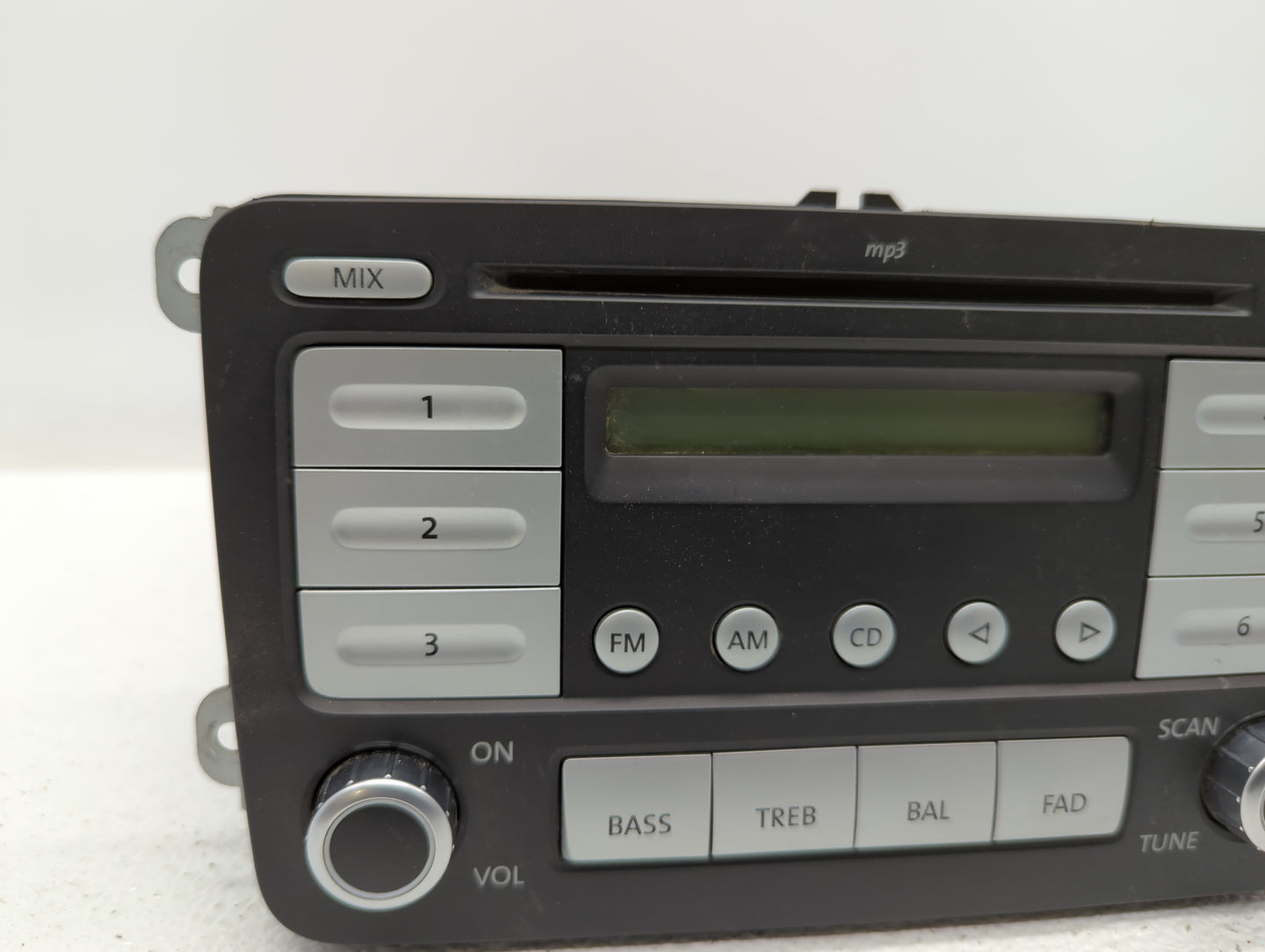 2009-2017 Volkswagen Tiguan Radio AM FM Cd Player Receiver Replacement P/N:28159420 1K0 035 161 D Fits OEM Used Auto Parts -