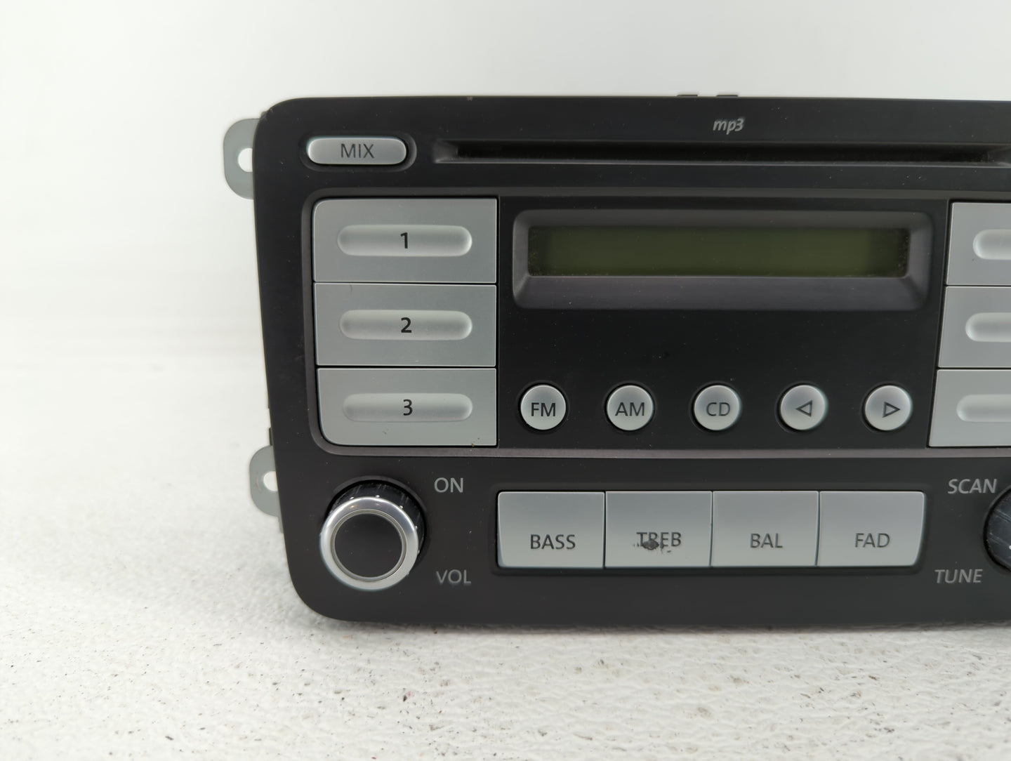 2009-2017 Volkswagen Tiguan Radio AM FM Cd Player Receiver Replacement P/N:1K0 035 188 F 5N0 035 164 D Fits OEM Used Auto Pa