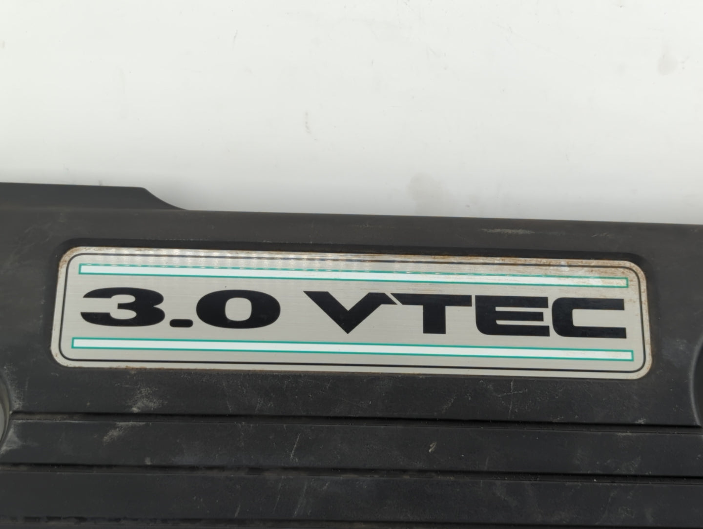 2009 Volkswagen Tiguan Engine Cover - Oemusedautoparts1.com