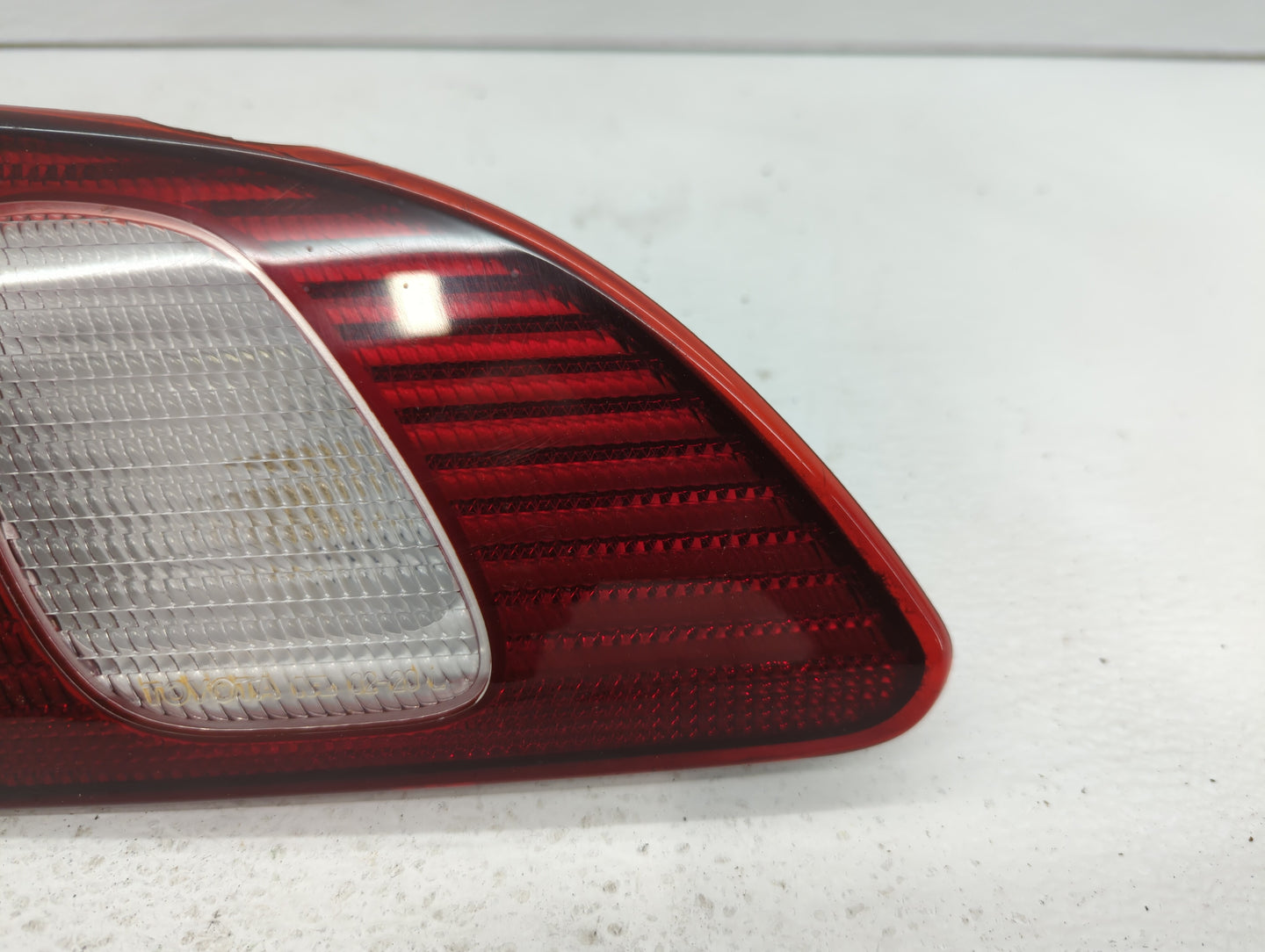 2009-2011 Volkswagen Tiguan Tail Light Assembly Driver Left OEM P/N:5N0 945 257 C 5N0 945 095 J Fits Fits 2009 2010 2011 OEM