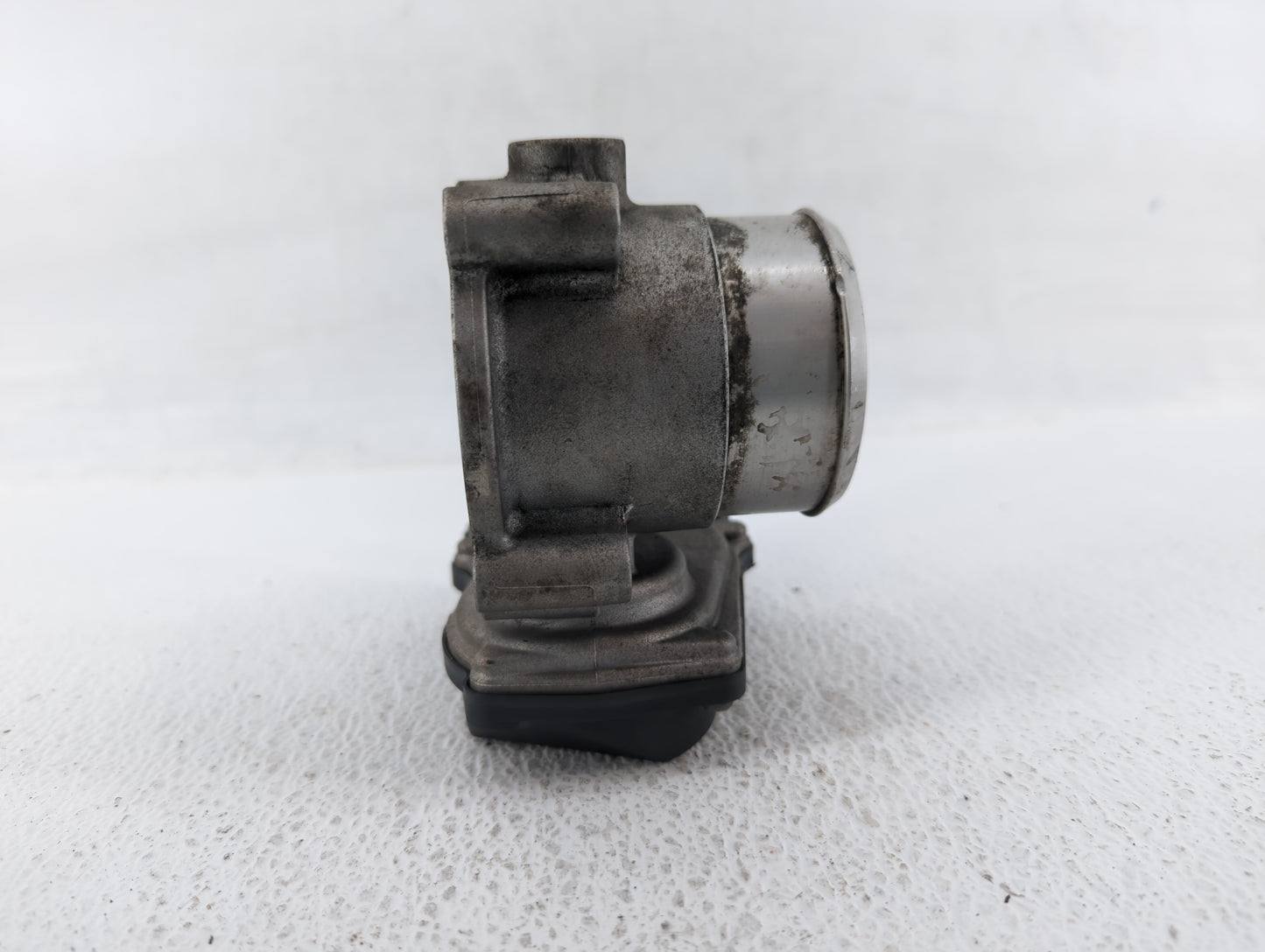 2009-2018 Volkswagen Tiguan Throttle Body P/N:06F 133 062 G Fits OEM Used Auto Parts - Oemusedautoparts1.com