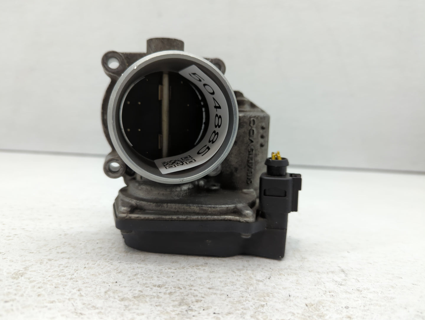 2009-2018 Volkswagen Tiguan Throttle Body P/N:06F 133 062 J Fits OEM Used Auto Parts - Oemusedautoparts1.com