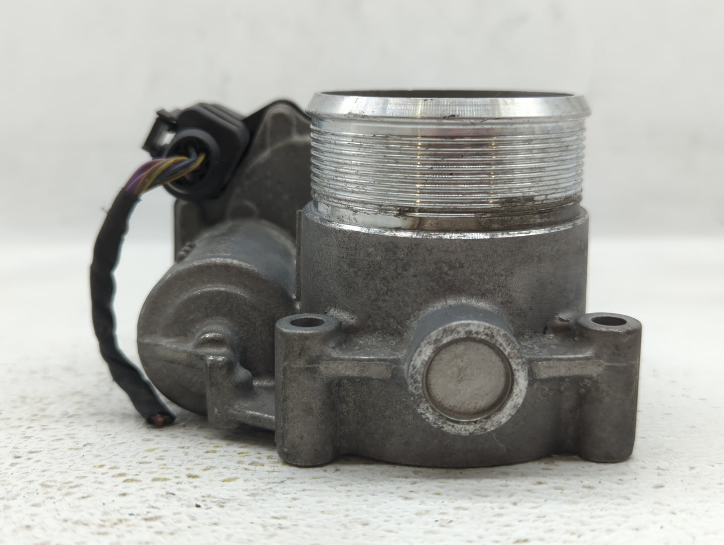 2009-2018 Volkswagen Tiguan Throttle Body P/N:06F 133 062 Q Fits OEM Used Auto Parts - Oemusedautoparts1.com