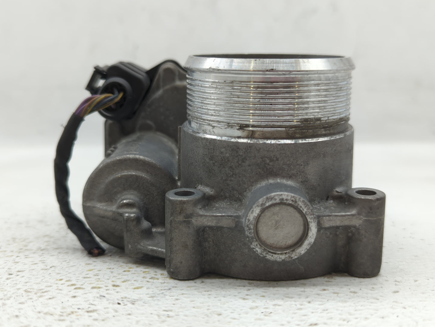 2009-2018 Volkswagen Tiguan Throttle Body P/N:06F 133 062 Q Fits OEM Used Auto Parts - Oemusedautoparts1.com