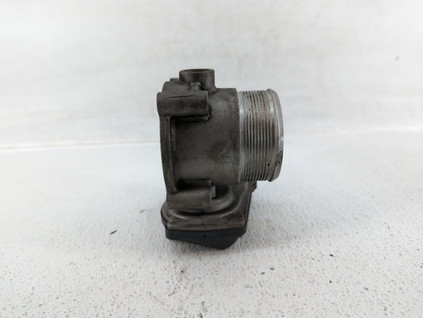 2009-2018 Volkswagen Tiguan Throttle Body P/N:06F 133 062 J Fits OEM Used Auto Parts - Oemusedautoparts1.com