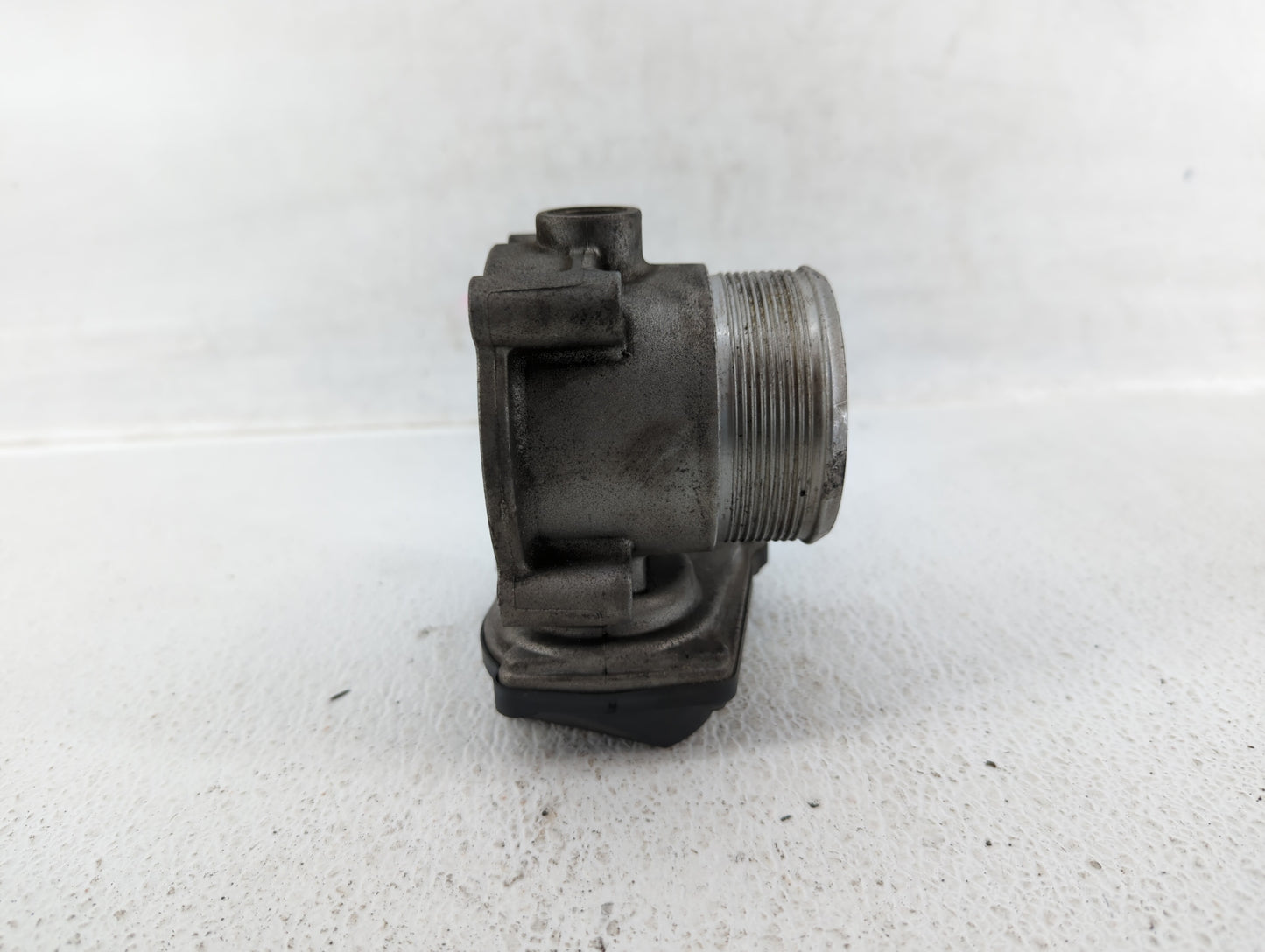 2009-2018 Volkswagen Tiguan Throttle Body P/N:06F 133 062 J Fits OEM Used Auto Parts - Oemusedautoparts1.com